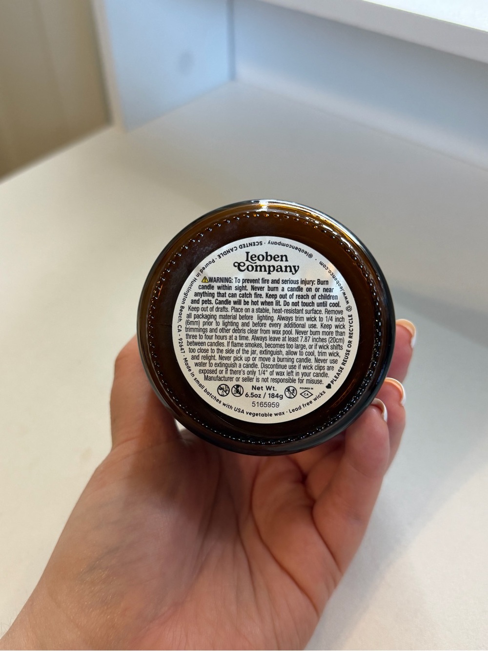 Jasmine & Santal Scented Soy Candle - Unisex Scent - Picture 3 of 4
